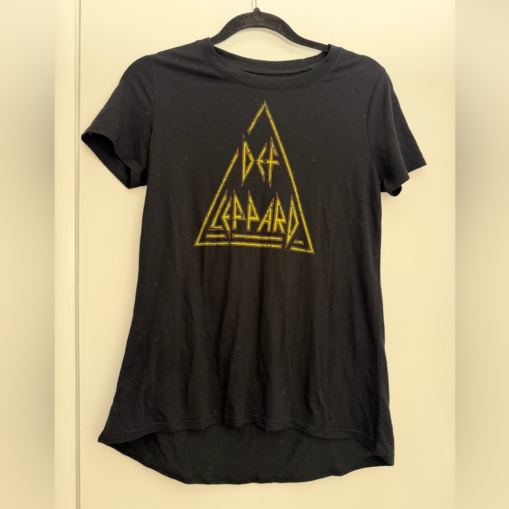 Def Leppard Black Graphic Tee